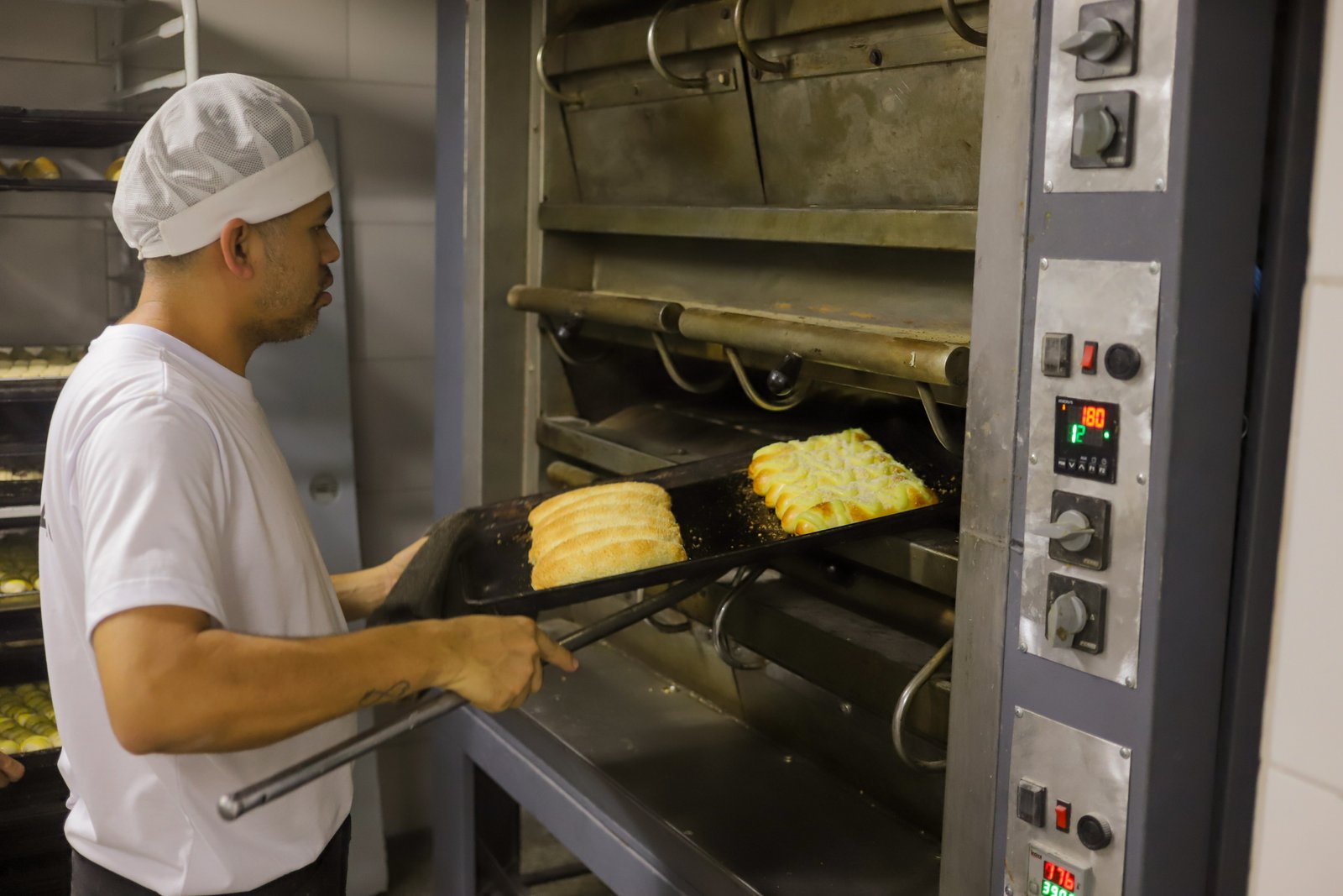 “Foi um divisor de águas”: como uma visita gratuita transformou a confeitaria de Mônica