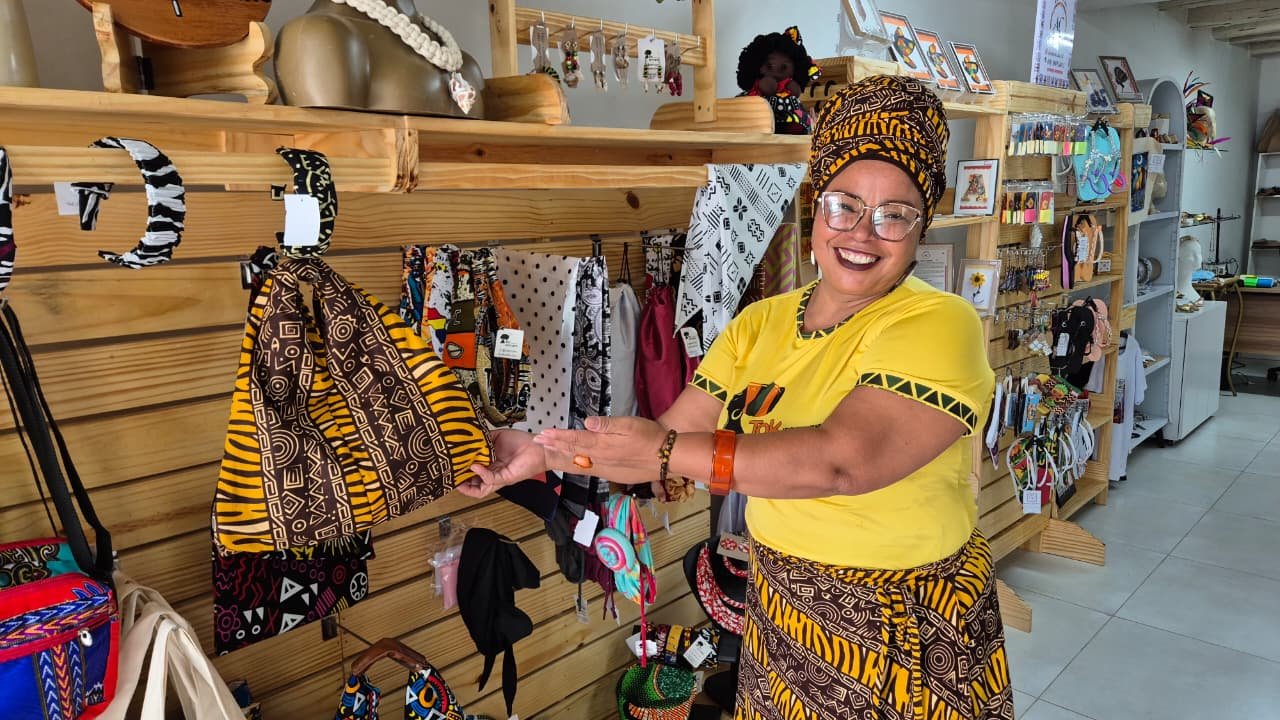 Do “carro do ovo” à Tok Africano: Neide Baldez transforma crise em negócio focado na ancestralidade