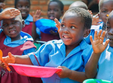 Nu Skin Reaches Philanthropic Milestone of 900 Million Meals Donated