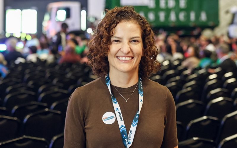 Rodadas de negócio aproximam cooperativas e compradores de material reciclável