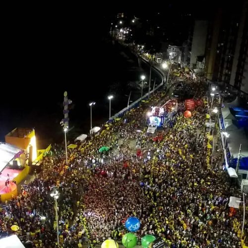 Mais de 56 mil ambulantes se formalizam em 2025 e aproveitam boom do Carnaval