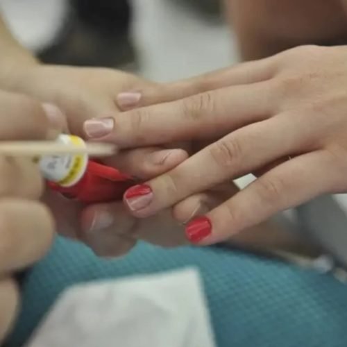 Com crescimento de 18% em 2025, setor de beleza deve atentar para aplicação da Lei do Salão Parceiro