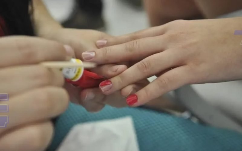 Com crescimento de 18% em 2025, setor de beleza deve atentar para aplicação da Lei do Salão Parceiro