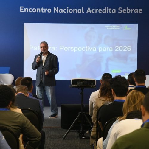 Acredita Sebrae mira R$ 30 bilhões em financiamento e consolida crédito assistido como política permanente