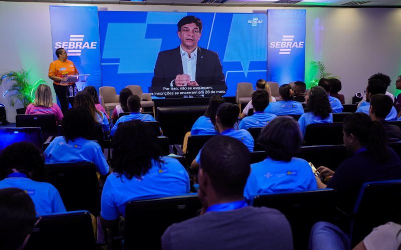 Desafio Liga Jovem incentiva ideias empreendedoras entre estudantes e levará vencedores para a Itália