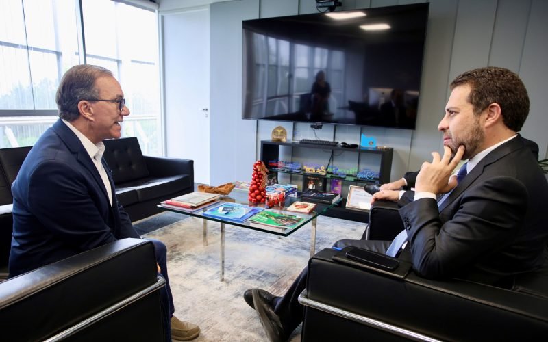 Sebrae firma parceria para apoiar o programa Governo na Rua