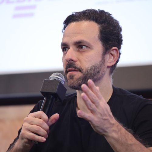 Autoconhecimento e gestão das emoções são essenciais para atingir metas financeiras, diz Thiago Godoy