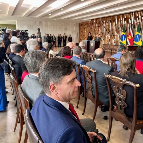 Suriname conhece a experiência brasileira de inclusão social e geração de renda
