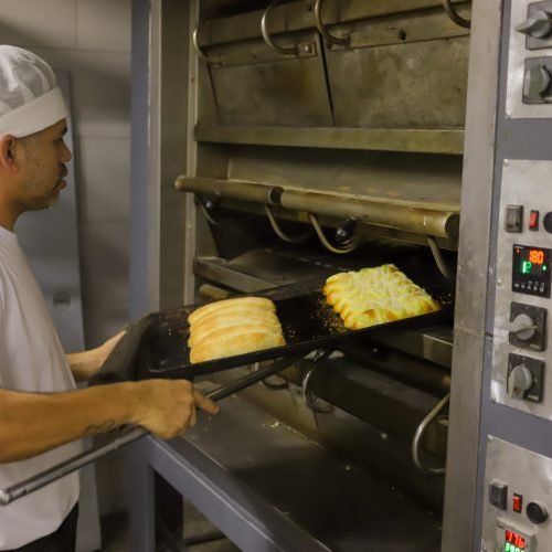 “Foi um divisor de águas”: como uma visita gratuita transformou a confeitaria de Mônica