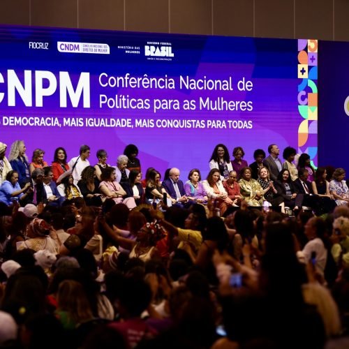 “Não há democracia plena sem ouvir a voz de todas as mulheres”, afirma presidente Lula