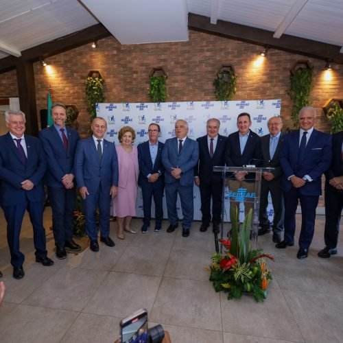 “Trabalho da Frente das Micro e Pequenas Empresas é lutar pela democracia”, diz Décio Lima