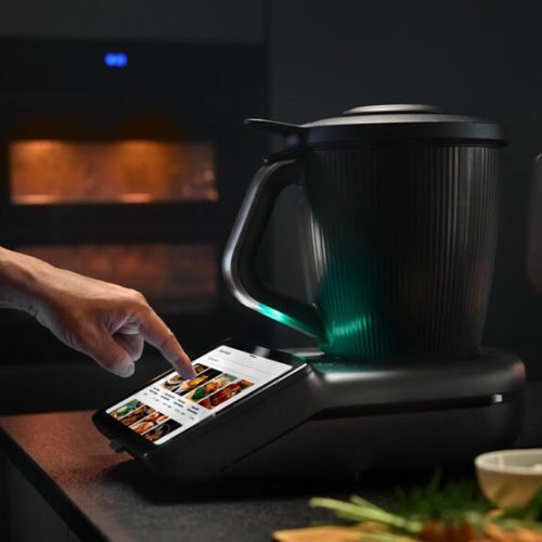<div>Q&A with Thomas Stoffmehl, Vorwerk CEO</div>