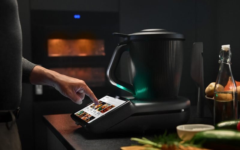<div>Q&A with Thomas Stoffmehl, Vorwerk CEO</div>