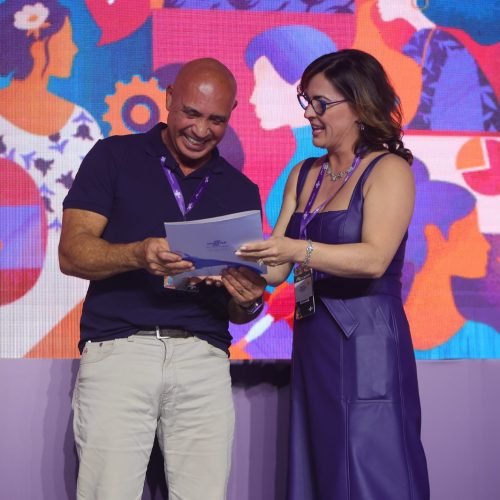 CLDF aprova criação de programa de apoio às mulheres empreendedoras do DF