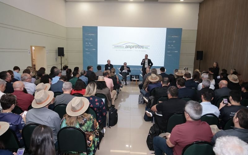 Anprotec: Conferência debate inovação, tecnologia e empreendedorismo em Foz do Iguaçu