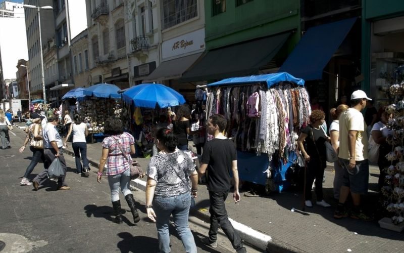 Gênero, raça, idade e escolaridade: o perfil do empreendedor informal no Brasil