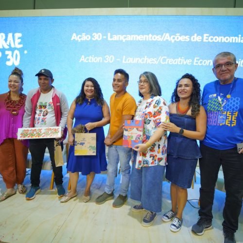 Arte ribeirinha dos “abridores de letras” ganha espaço na COP30