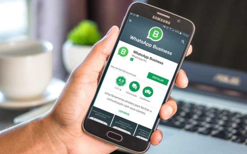 WhatsApp é o principal meio de comunicação para 80% dos negócios de serviço