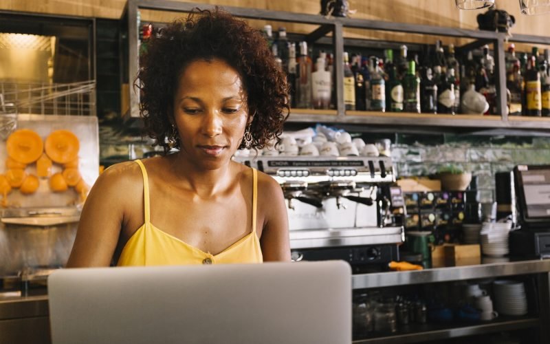 Mover Mais Negócios capacita e impulsiona o afroempreendedorismo no Brasil