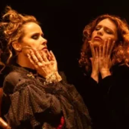 Zé Celso continua vivo na “catarse dionisíaca” do Teatro Oficina