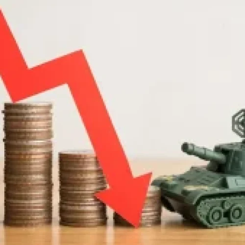 Na Rússia, ilusão do crescimento da economia bombado pela guerra está cobrando o preço