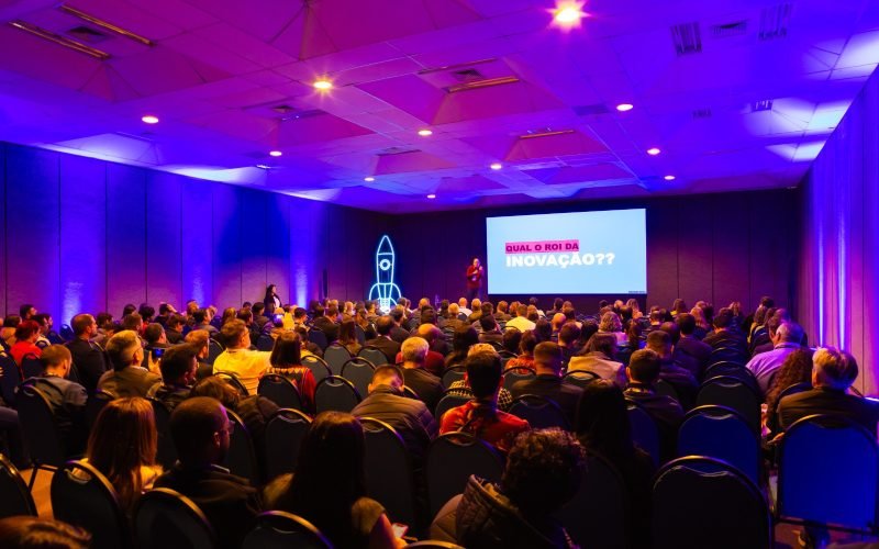 Internacionalização ganha espaço no Startup Summit 2026