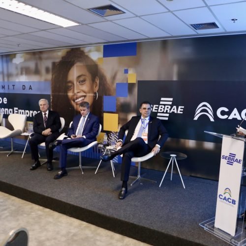 Summit da Micro e Pequena Empresa: encontro reúne lideranças e reforçam urgência na atualização do Simples Nacional