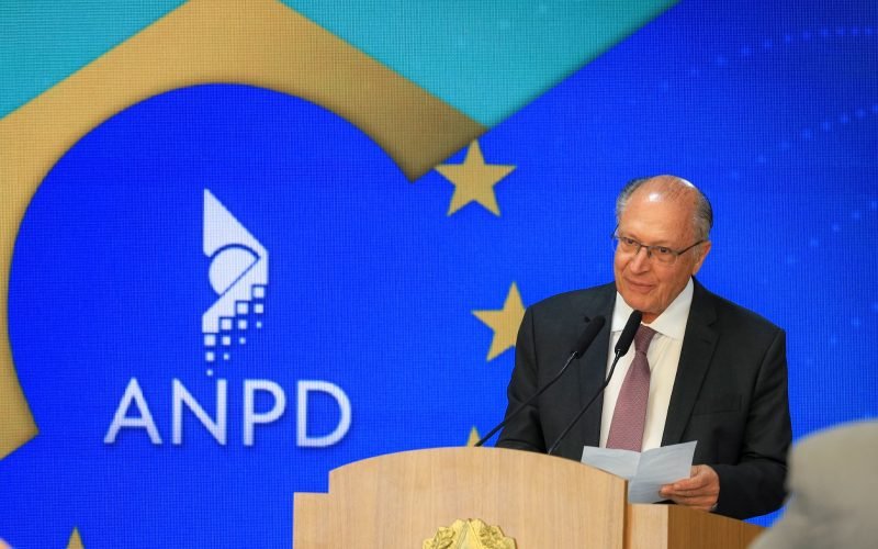 Acordo com União Europeia sobre fluxo seguro de dados impulsionará comércio digital de empresas brasileiras